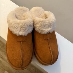 Cozy Tan Women's Slippers